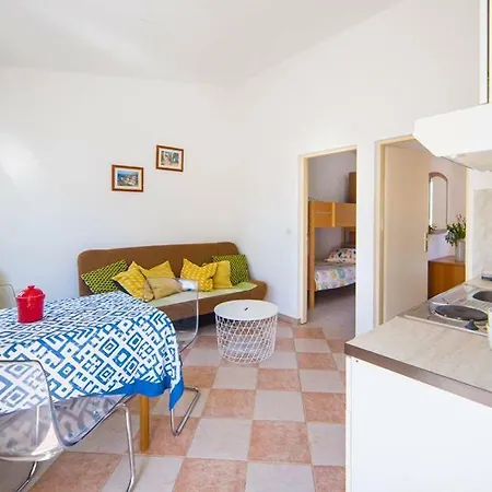 Apartman Family On The *